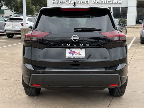 New 2026 Nissan Rogue SV image 6