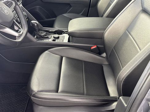 Used 2022 Volkswagen Atlas SE image 11