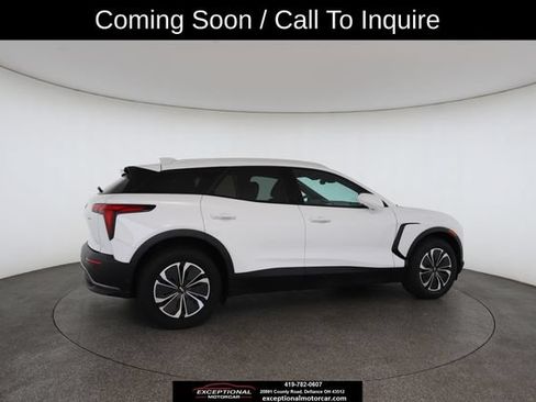 Used 2024 Chevrolet Blazer EV LT AWD/4WD image 21