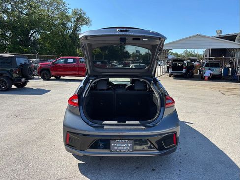 Used 2017 Hyundai Ioniq Limited FWD image 36
