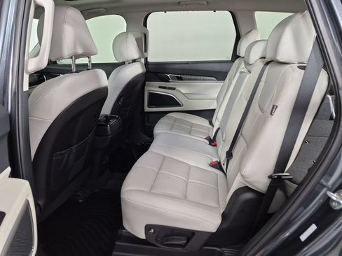 Used 2024 Kia Telluride EX FWD image 31
