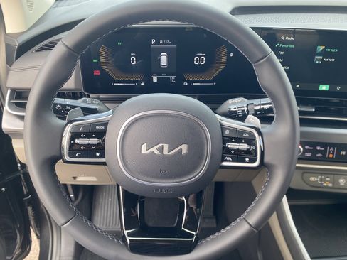 New 2026 Kia Carnival LXS image 21