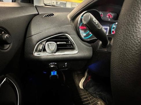 Used 2017 Chevrolet Cruze LT w/ Convenience Package FWD image 37