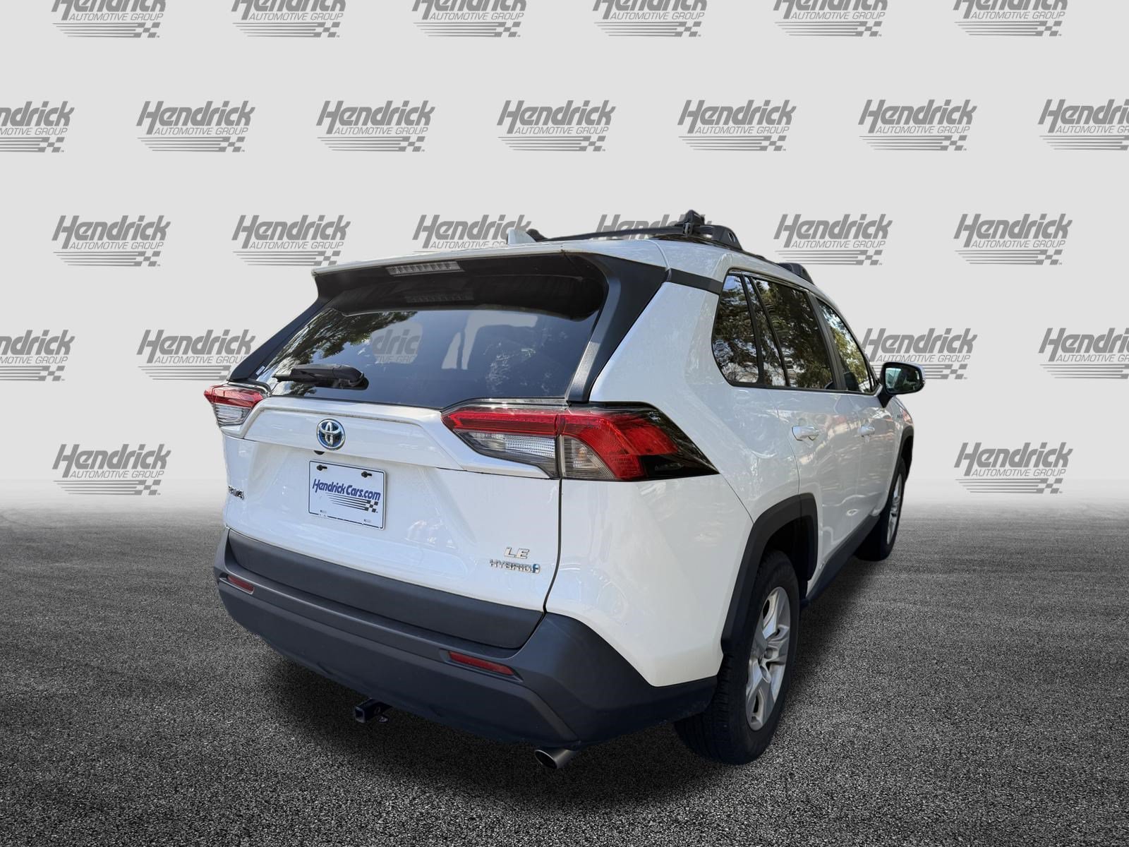 Used 2019 Toyota RAV4 LE AWD/4WD image 9