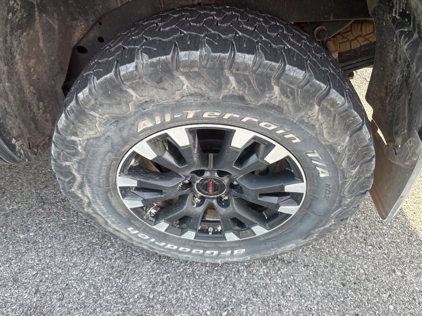 Used 2021 Nissan Titan PRO-4X w/ Pro-4x Convenience Package AWD/4WD image 12