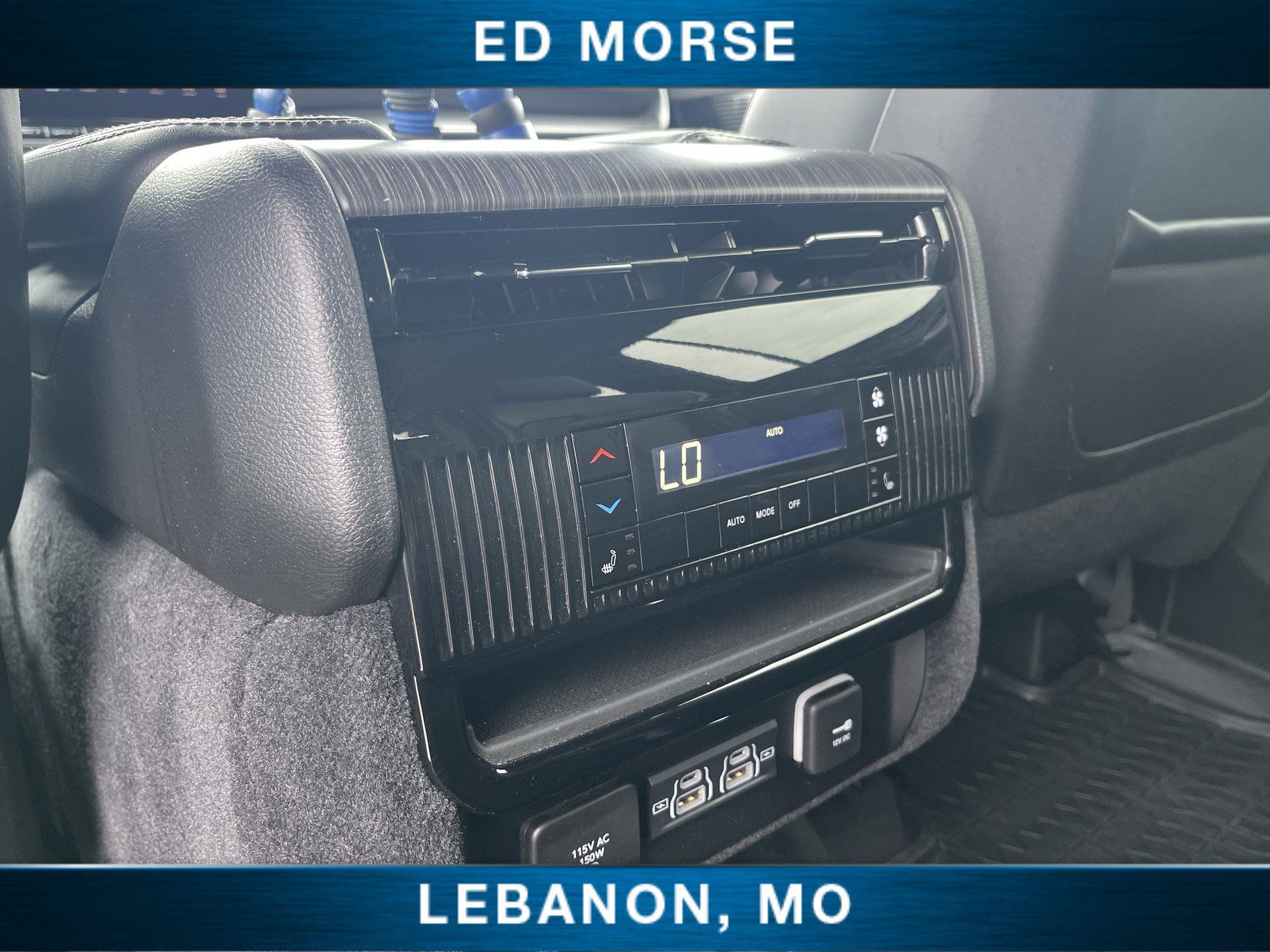 Used 2024 Jeep Wagoneer Series III AWD/4WD image 20