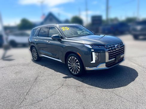 Used 2025 Hyundai Palisade Calligraphy AWD/4WD image 11