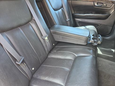 Used 2008 Cadillac DTS FWD image 35