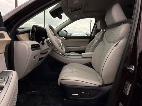Used 2023 Hyundai Palisade Limited image 12