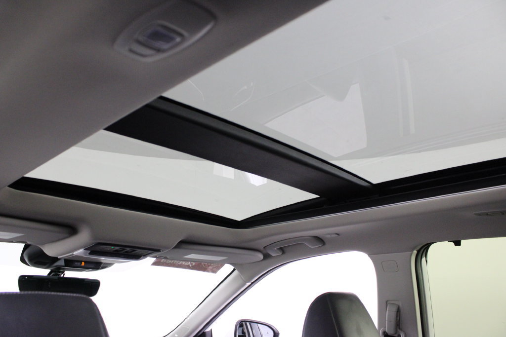 Certified 2023 Nissan Rogue Platinum FWD image 24