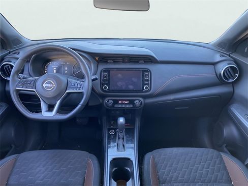 Used 2022 Nissan Kicks SR image 13