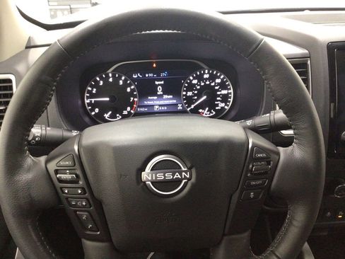 Used 2024 Nissan Frontier SL w/ Technology Package image 11