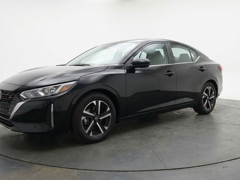 Used 2025 Nissan Sentra SV FWD image 3