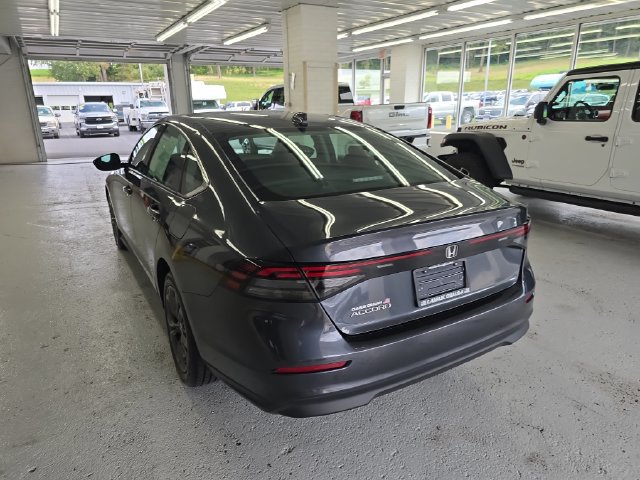 Used 2023 Honda Accord EX image 3