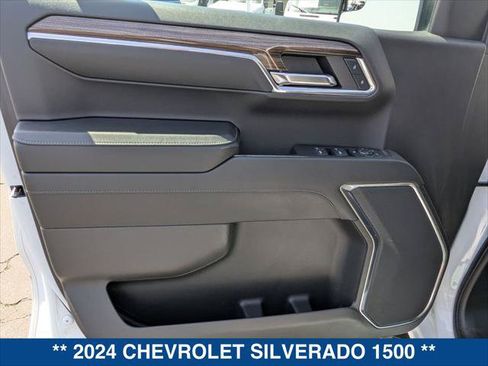 Used 2024 Chevrolet Silverado 1500 RST AWD/4WD image 10