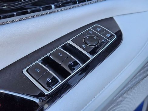 New 2026 Cadillac Optiq Sport 2 image 26