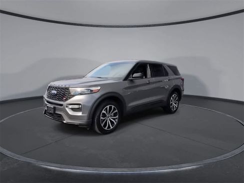 Used 2022 Ford Explorer ST image 4