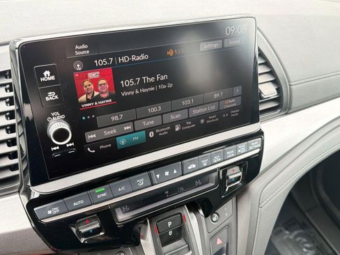 Used 2025 Honda Odyssey Sport-L image 23