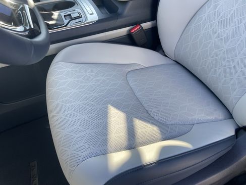 Certified 2026 Kia Carnival EX image 22