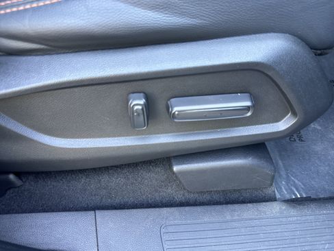 Used 2023 Honda Pilot TrailSport image 17