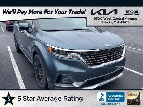 Used 2022 Kia Carnival SX Prestige image 1