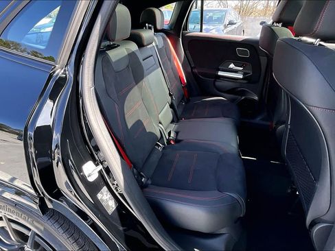 Certified 2025 Mercedes-Benz GLA 35 AMG 4MATIC image 33
