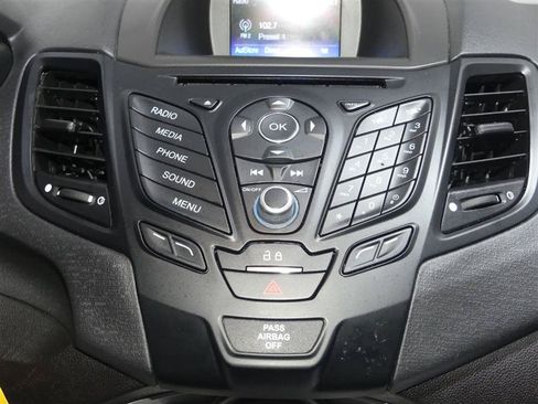 Used 2018 Ford Fiesta SE FWD image 36