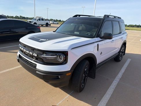 Used 2024 Ford Bronco Sport Outer Banks AWD/4WD image 1