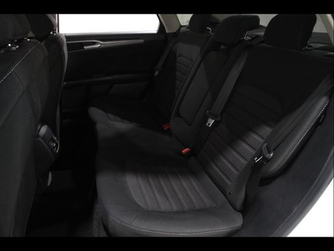 Certified 2020 Ford Fusion SE FWD image 20