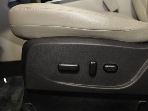 Used 2018 Ford Escape SEL w/ Ford Safe & Smart Package AWD/4WD image 13