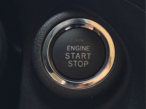Certified 2022 Subaru Forester Premium AWD/4WD image 17