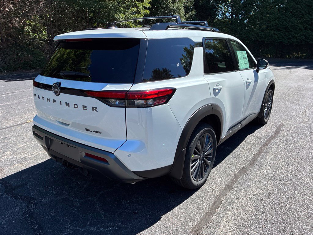 New 2026 Nissan Pathfinder SL w/ SL Premium Package AWD/4WD image 7