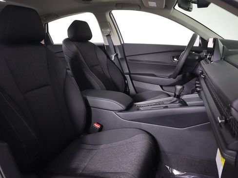 Certified 2025 Honda Accord SE image 29