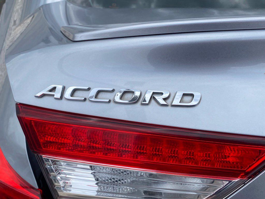 Used 2020 Honda Accord Sport image 14