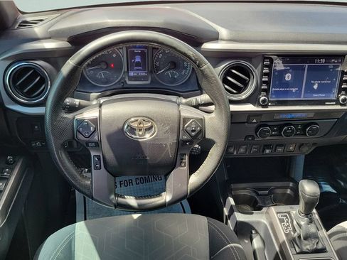 Used 2021 Toyota Tacoma TRD Sport w/ Technology Package RWD image 12