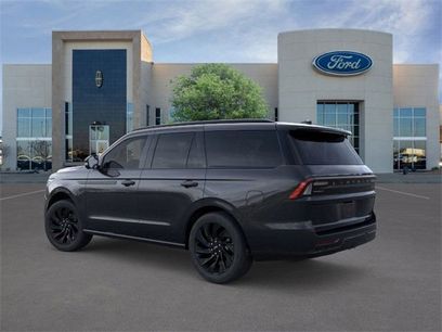 New 2025 Lincoln Navigator Reserve w/ Jet Appearance Package