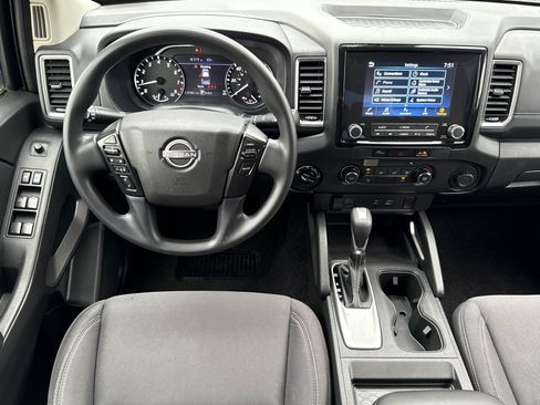 Used 2023 Nissan Frontier SV AWD/4WD image 18