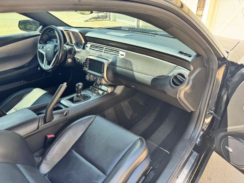 Used 2013 Chevrolet Camaro SS RWD image 22