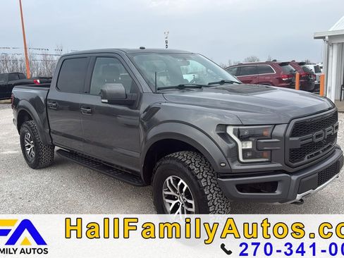 Used 2017 Ford F150 Raptor w/ Equipment Group 802A Luxury image 3