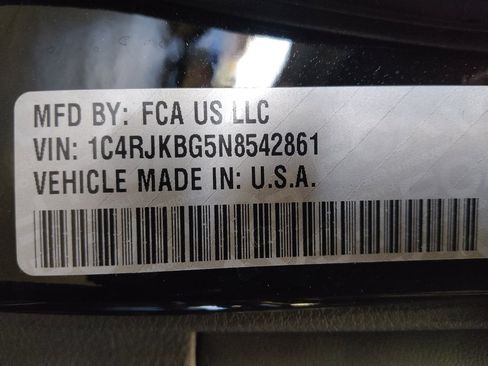 Used 2022 Jeep Grand Cherokee L Limited image 33