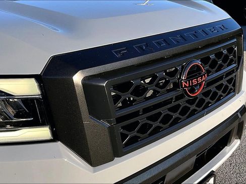 Used 2023 Nissan Frontier PRO-4X w/ Pro-4X Premium Package image 34