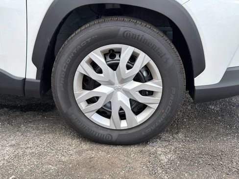 Used 2026 Toyota Corolla Cross L FWD image 12