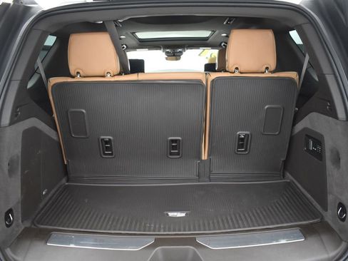 Used 2021 Cadillac Escalade Sport w/ Driver Assist Tech Package AWD/4WD image 9