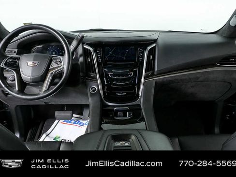 Used 2020 Cadillac Escalade ESV Platinum image 19