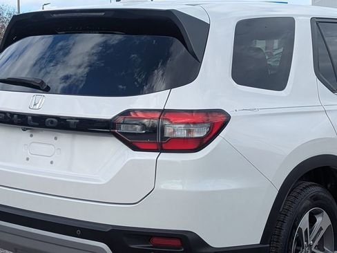 Used 2024 Honda Pilot EX-L image 7