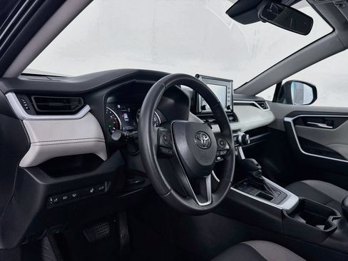 Used 2021 Toyota RAV4 XLE w/ Convenience Package AWD/4WD image 14