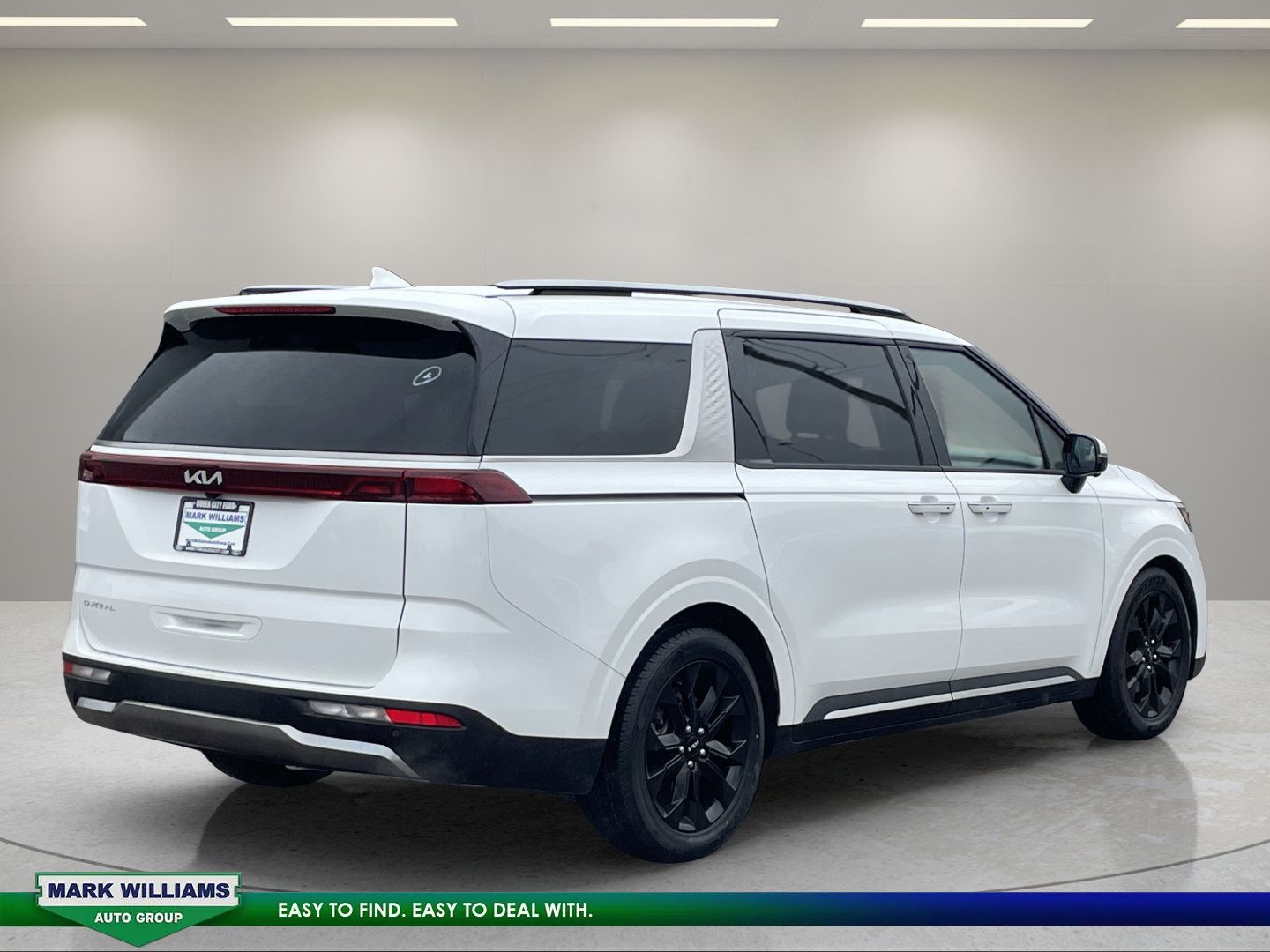 Used 2024 Kia Carnival SX FWD image 5