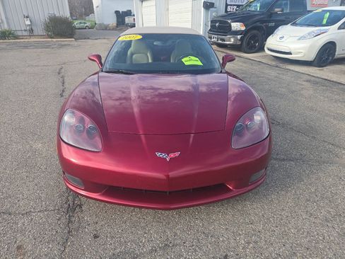 Used 2007 Chevrolet Corvette Convertible w/ Preferred Equipment Group RWD image 24