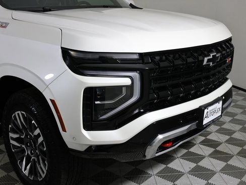 Used 2025 Chevrolet Suburban Z71 w/ Comfort Package image 47