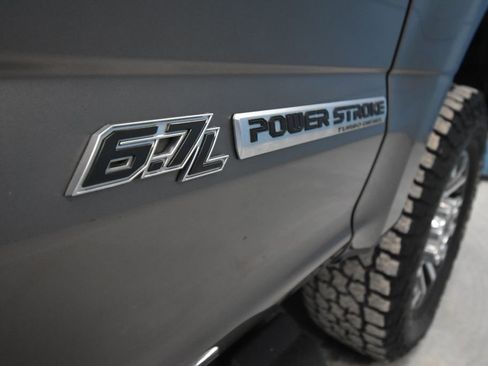 Used 2022 Ford F350 Lariat w/ Lariat Value Package image 39